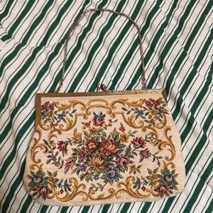 Vintage clutch handbag with gold chain (1960s)
